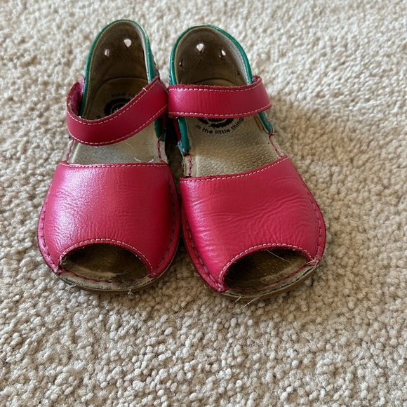 Livie & Luca Watermelon 🍉 Sandals - Picture 3 of 5